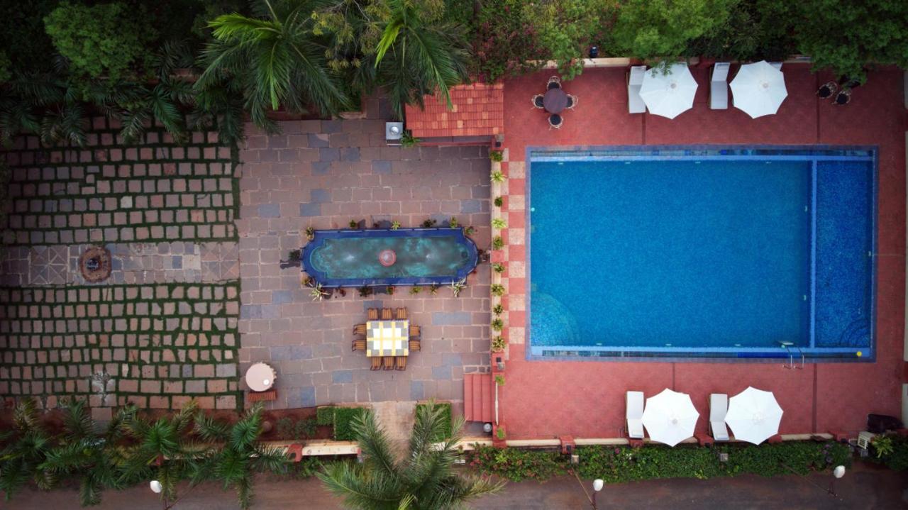เวลคัมเฮอริเทจ ศิวะวิลาส พาเลซ ฮัมปี Hotel ฮอสเปต ภายนอก รูปภาพ